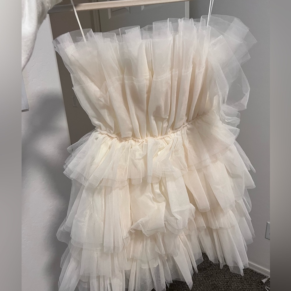 Vici Lille Strapless Tulle Mini Dress